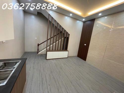 Nhà mặt phố Phạm Văn Đồng - Gía tốt 25 tỷ sở hữu kinh doanh